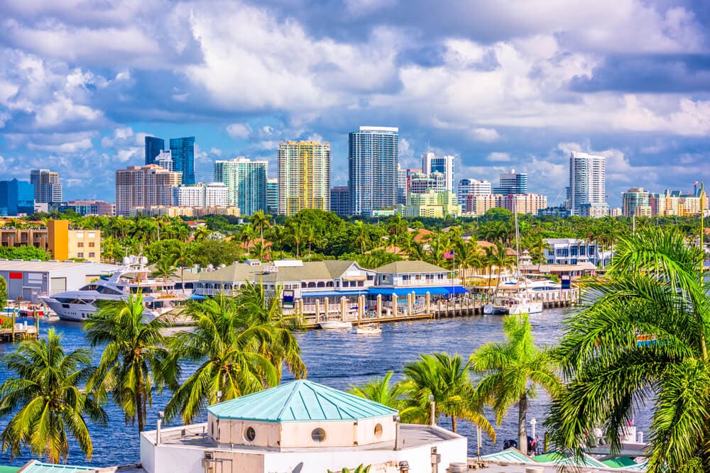 Fort lauderdale city skyline